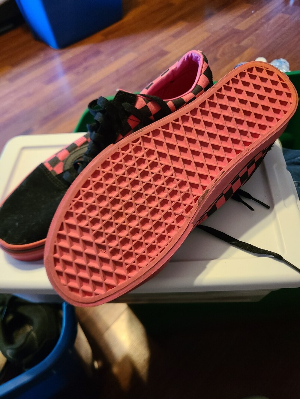 Vans - Picture 2 of 3